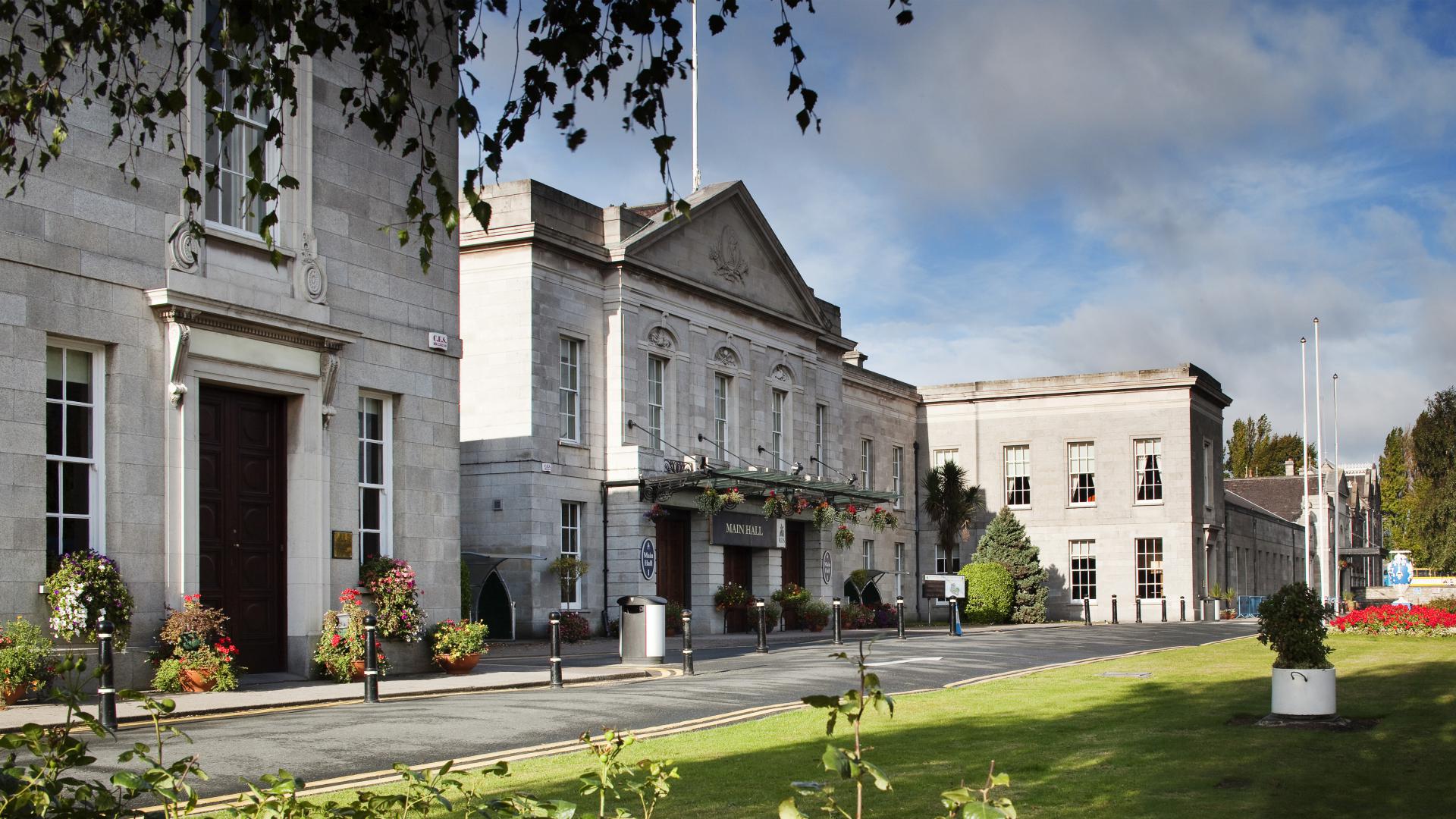 Dublin Stand Builder